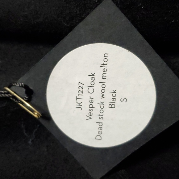 NWT sz S oversized Titania Inglis hooded cape coat - Picture 4 of 6